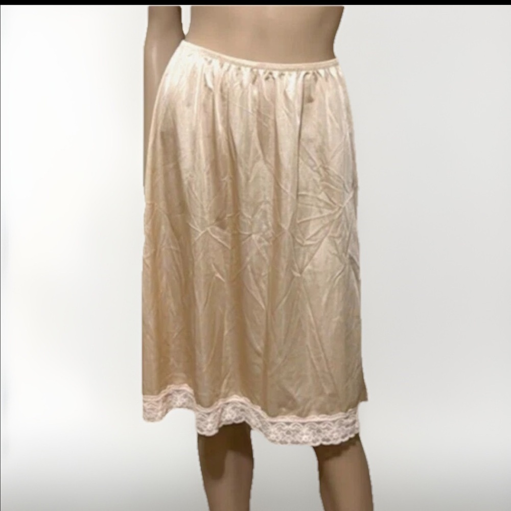 Vintage Tan Woolite Skirt Slip USA Made Womens Size Medium